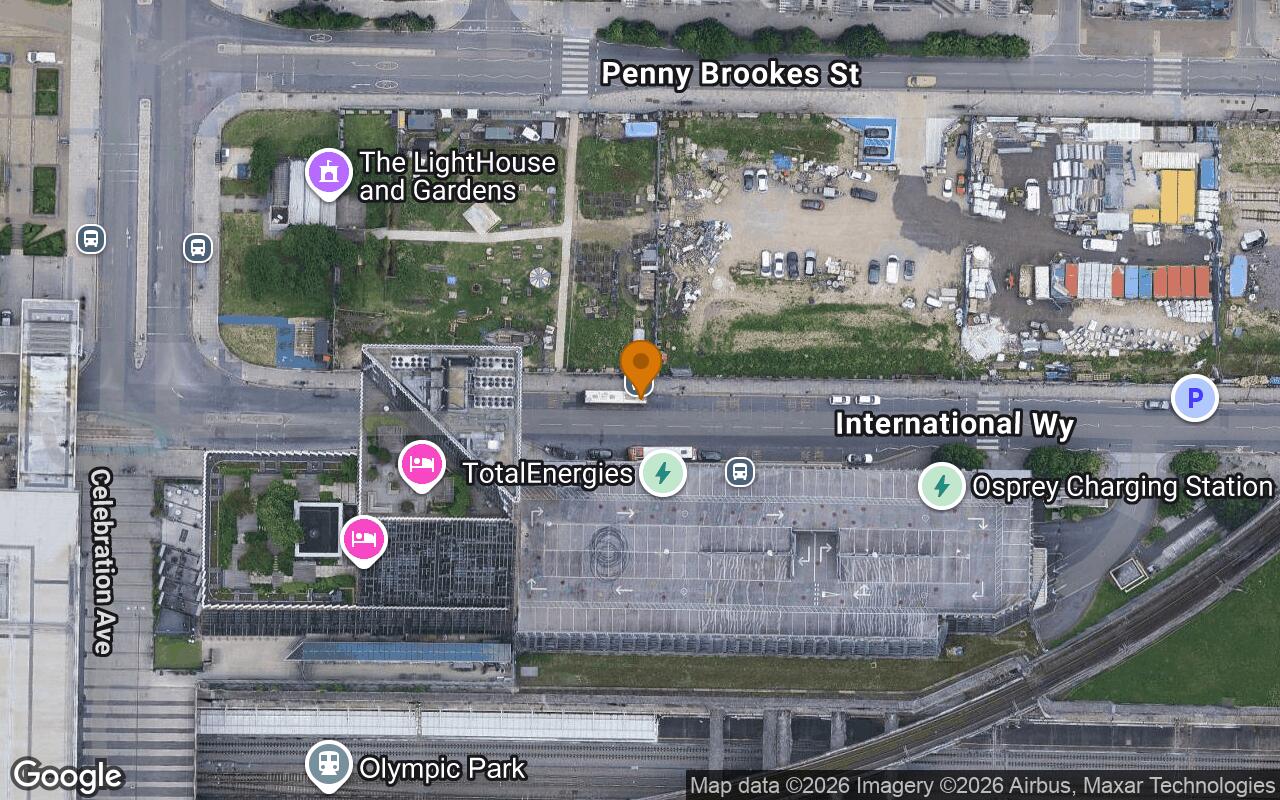 Westfield - Stratford City (International Way) (CoachParks94)
