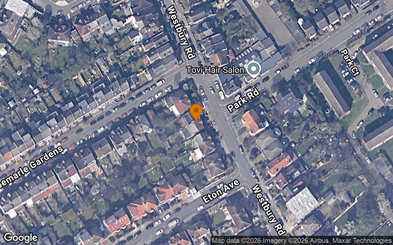 Cocks Crescent coach parking