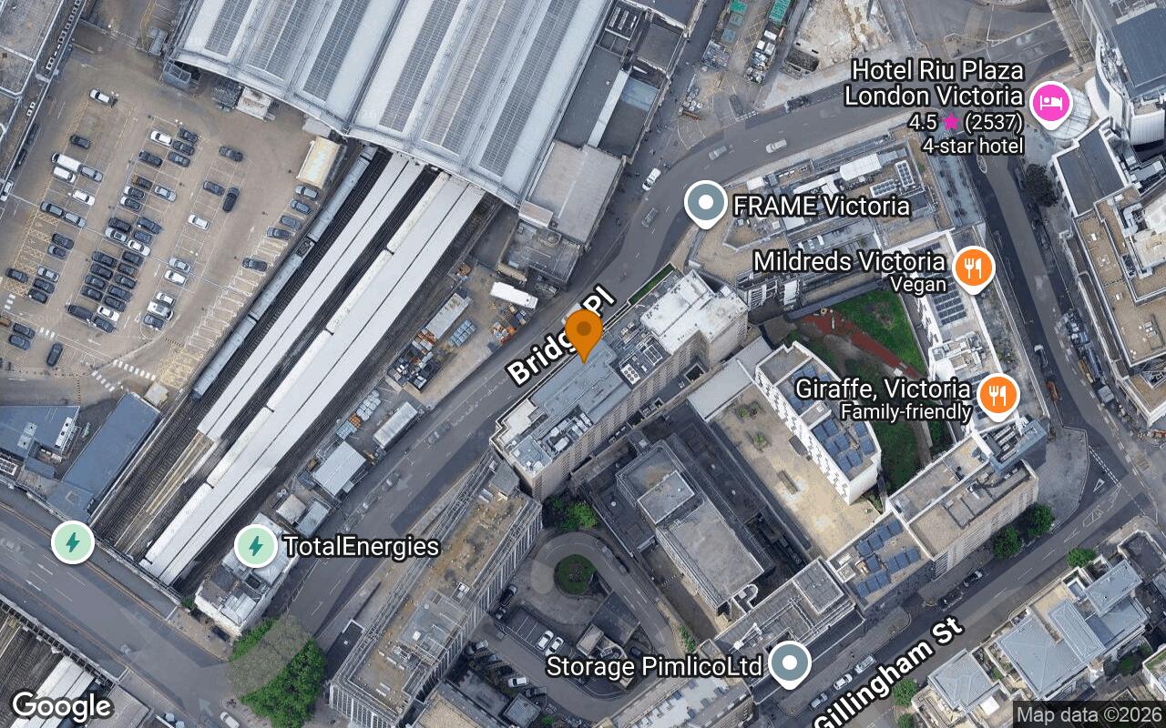 Victoria (Bridge Place - An 18 tonne weight limit applies)