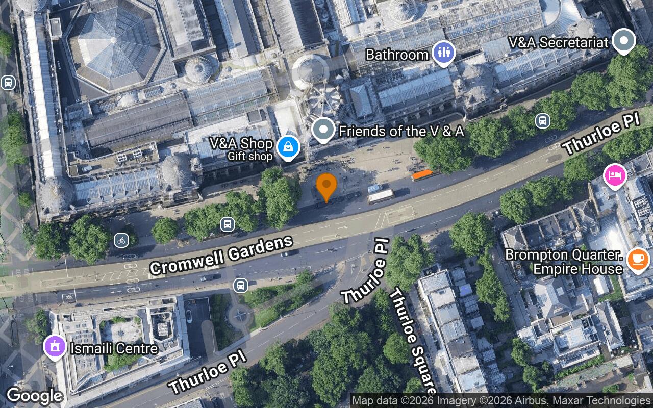 Cromwell Road, eastbound (Cromwell Road, Kensington, V&A Museum)